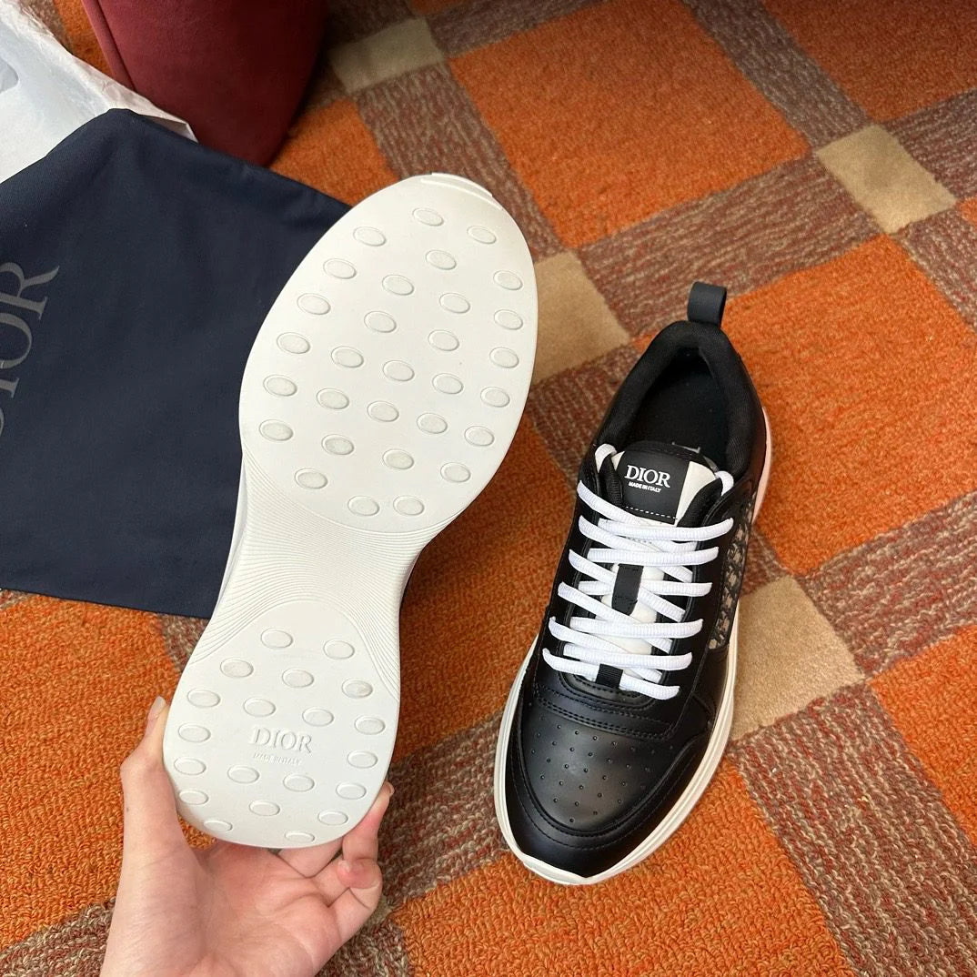 DIOR SNEAKER