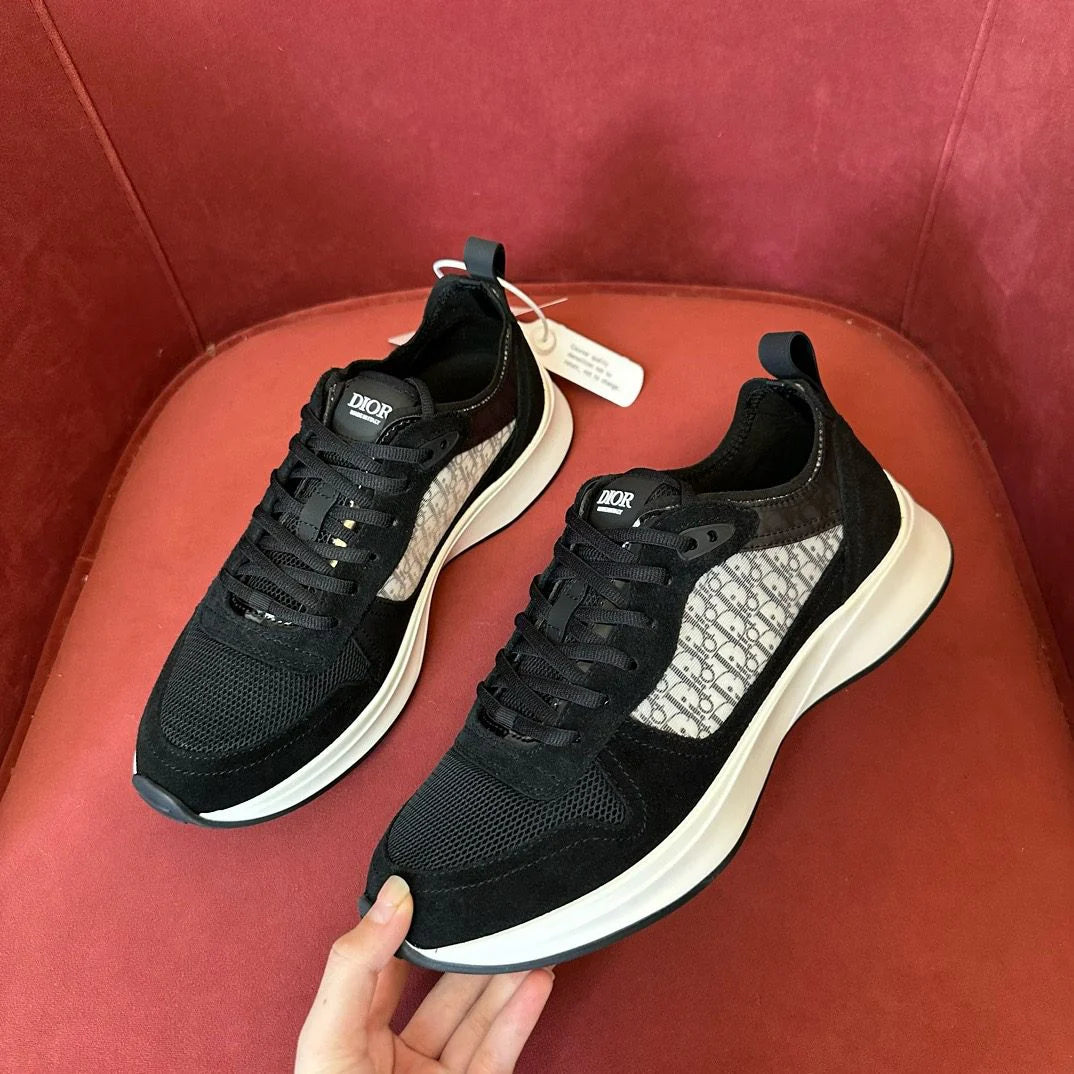 DIOR SNEAKER