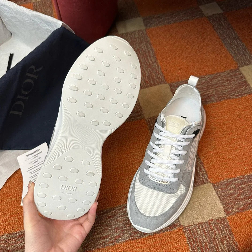 DIOR SNEAKER