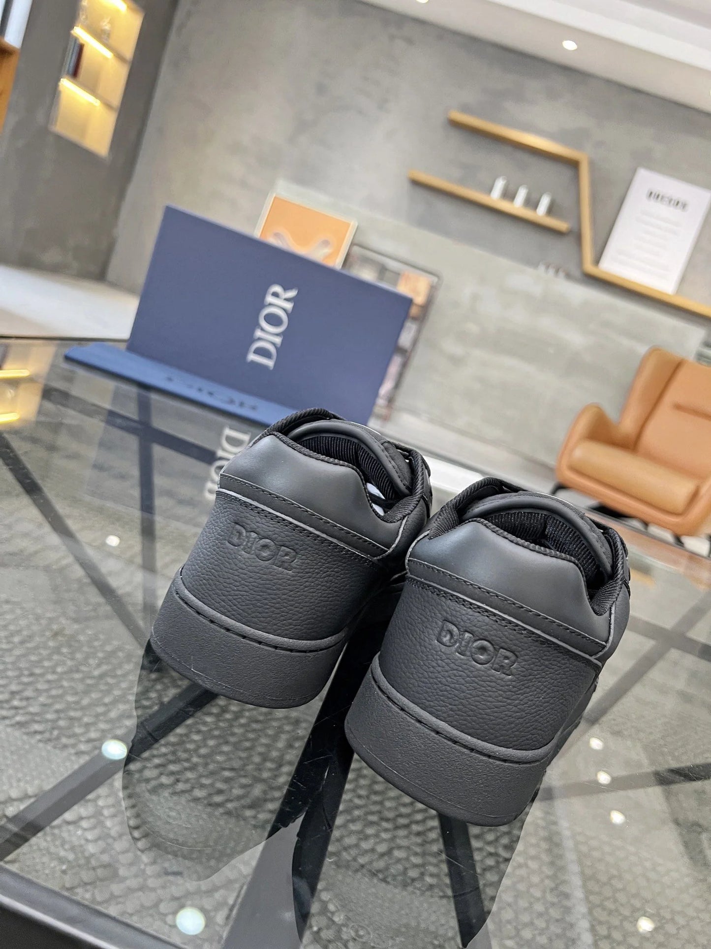 DIOR SNEAKER