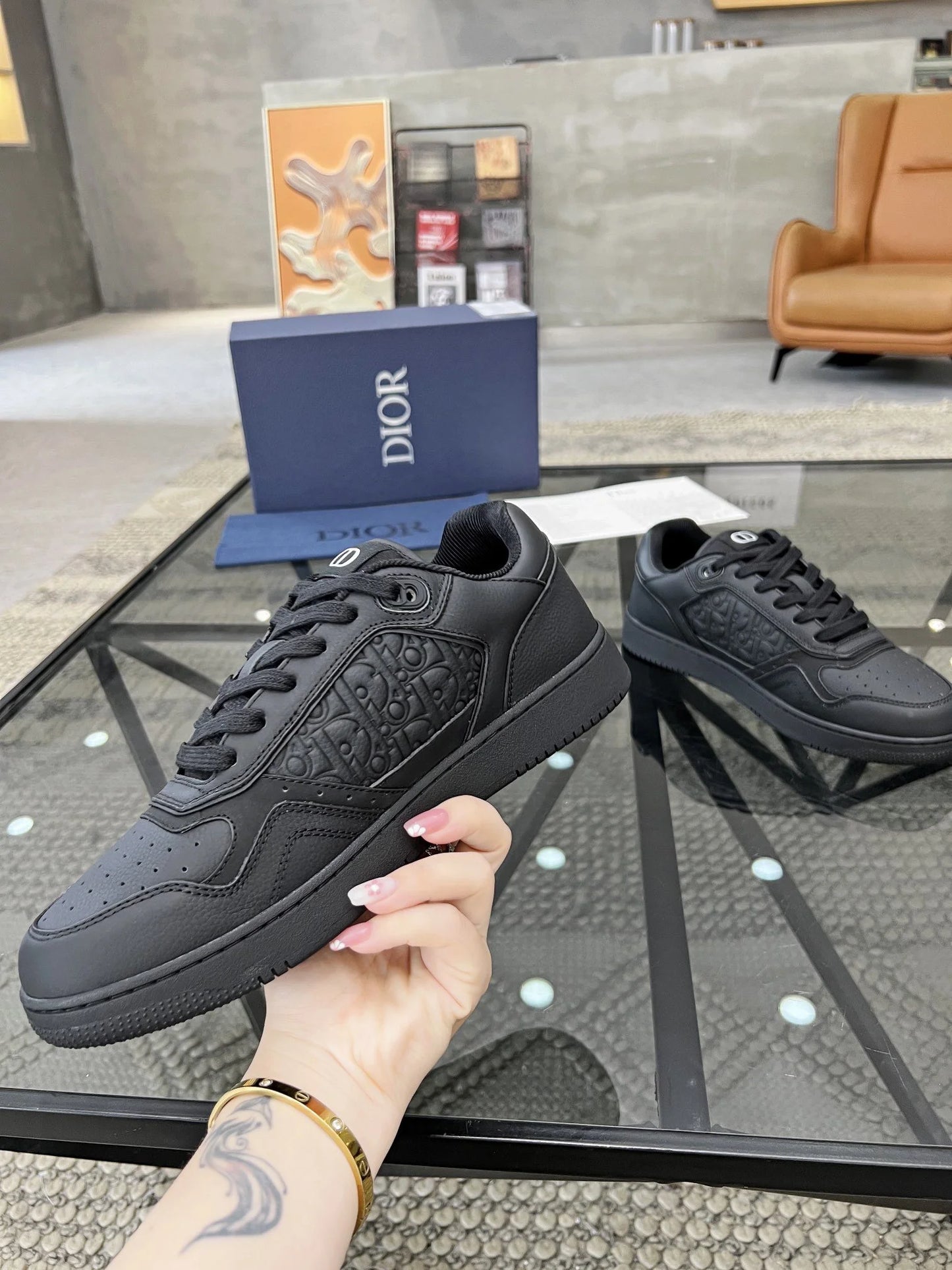 DIOR SNEAKER