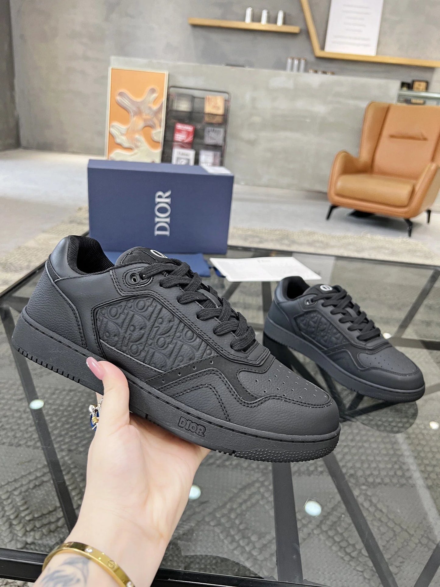 DIOR SNEAKER