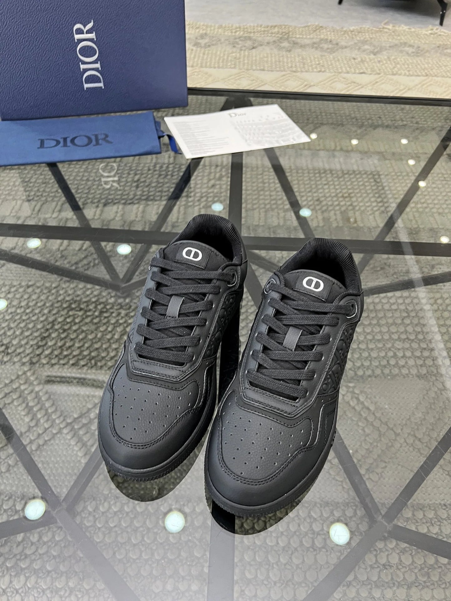 DIOR SNEAKER