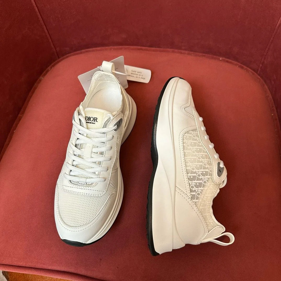 DIOR SNEAKER