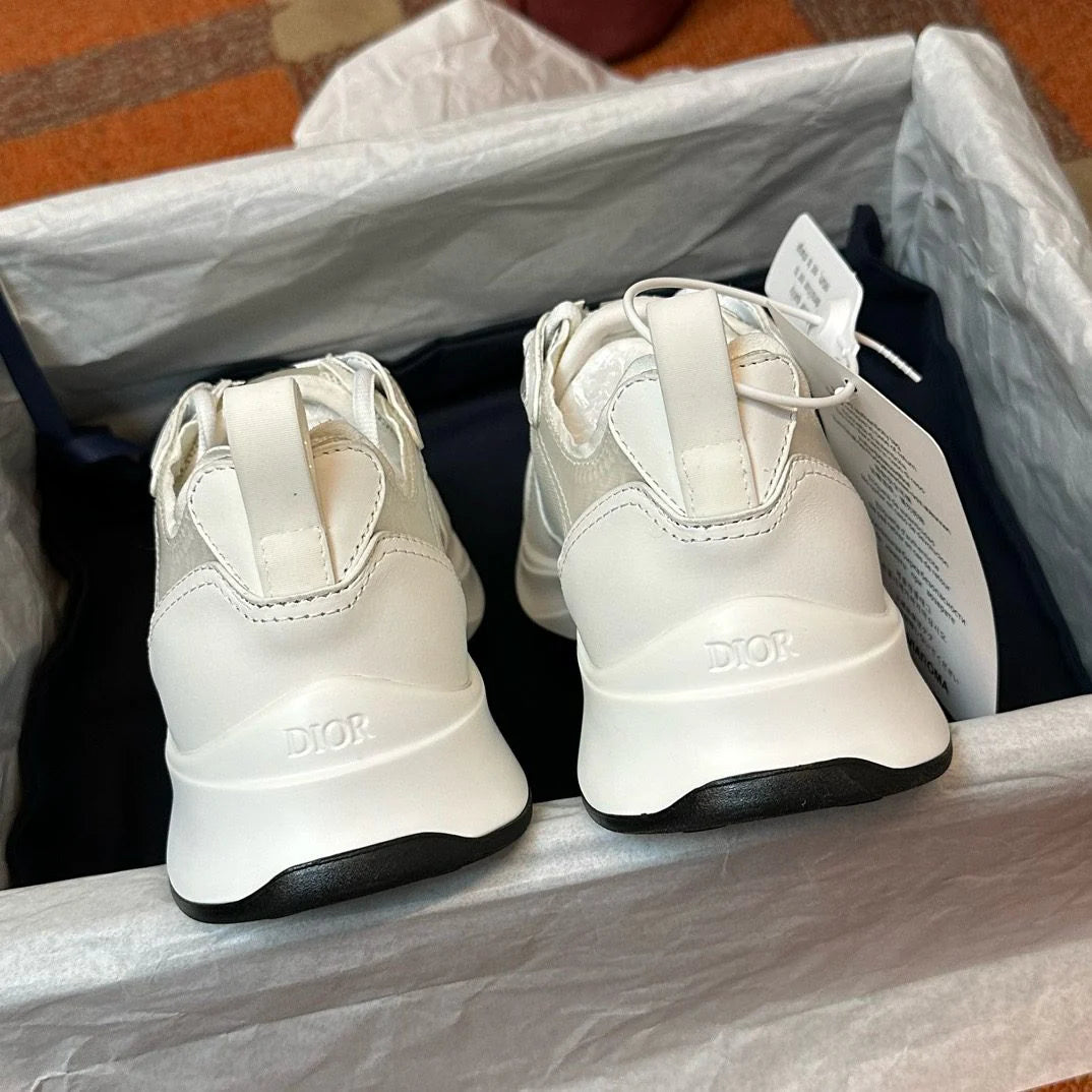 DIOR SNEAKER