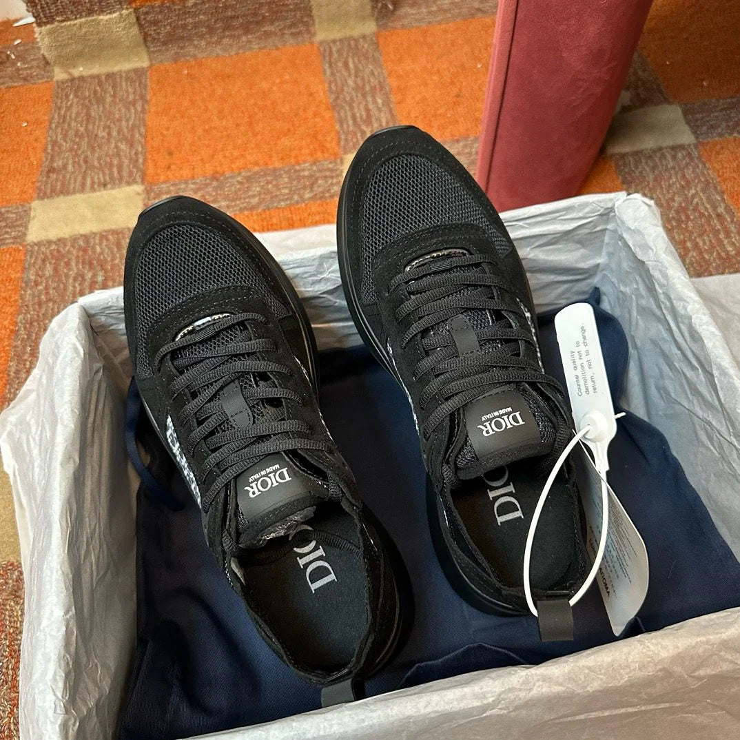 DIOR SNEAKER