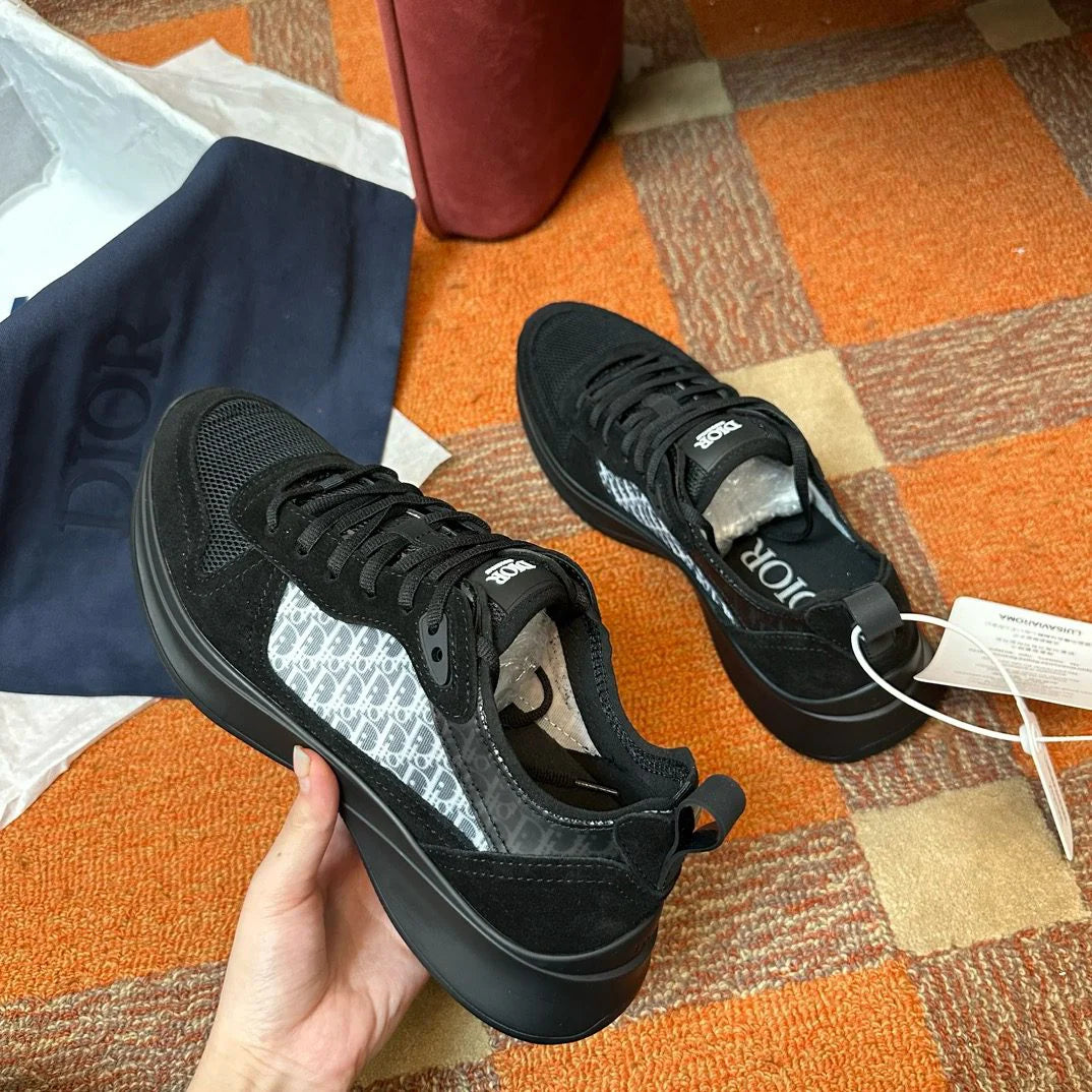 DIOR SNEAKER