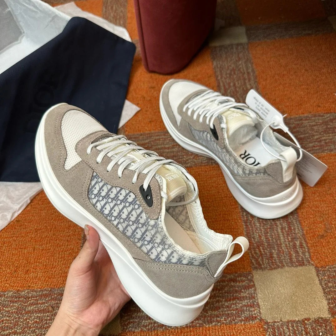 DIOR SNEAKER