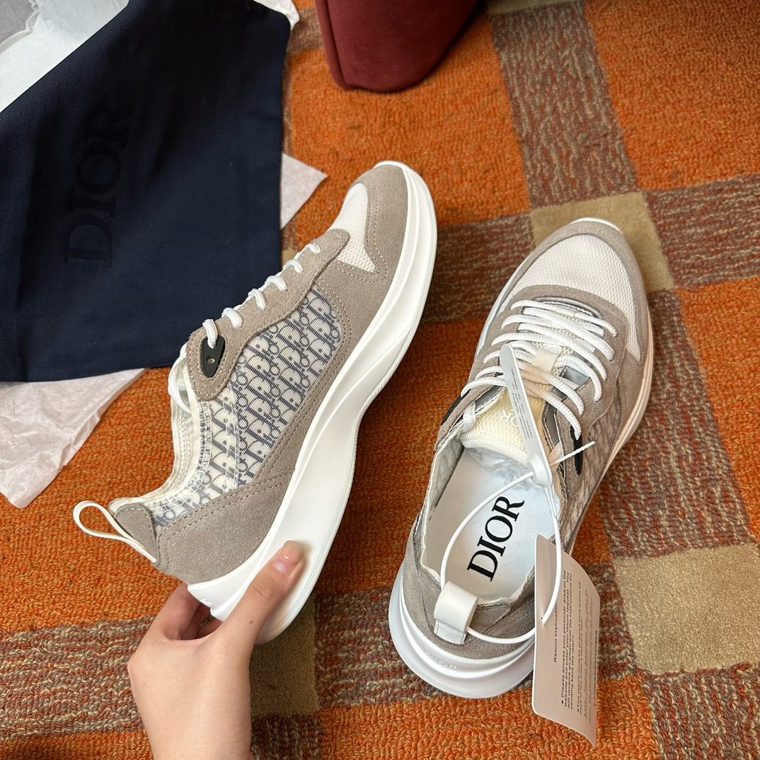 DIOR SNEAKER