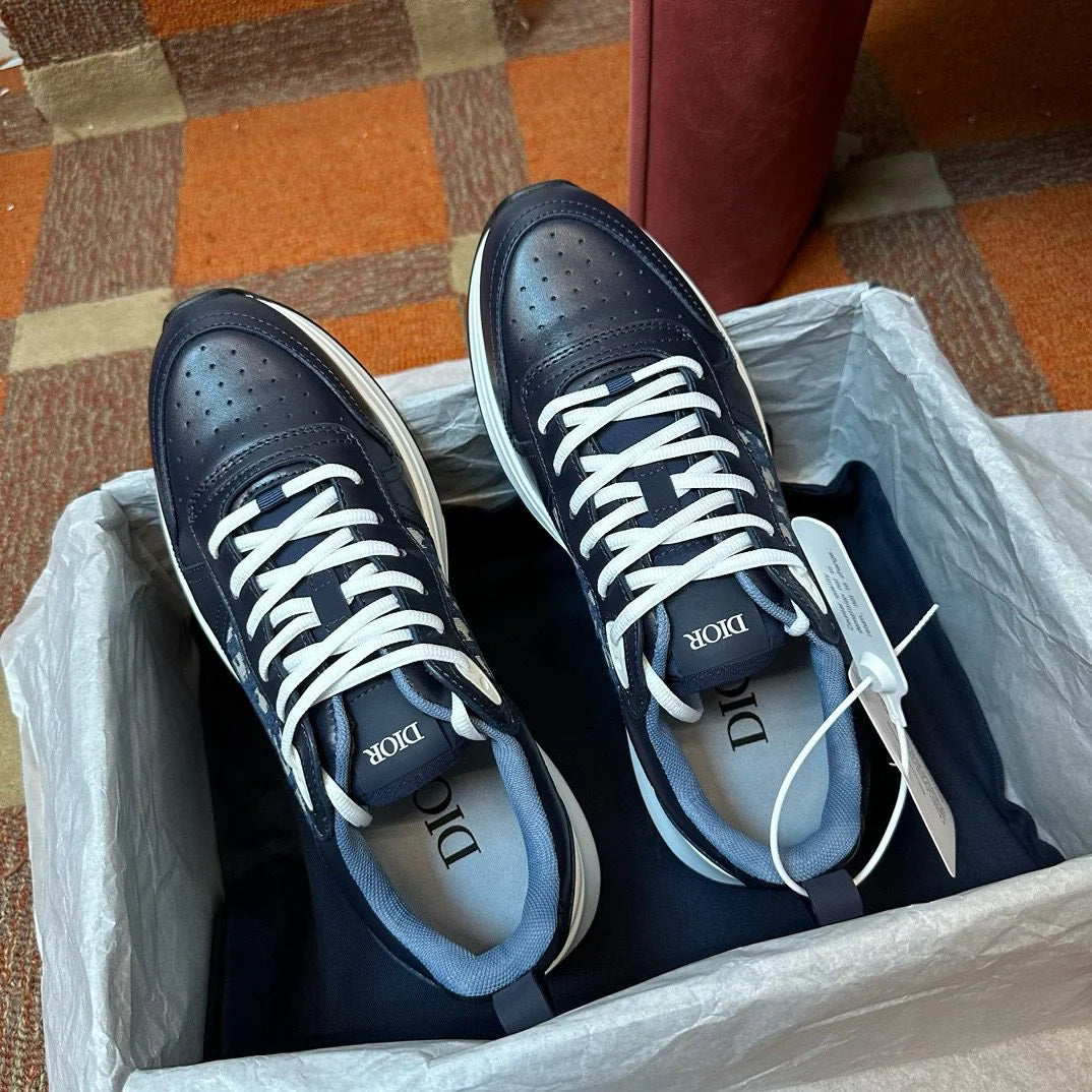 DIOR SNEAKER