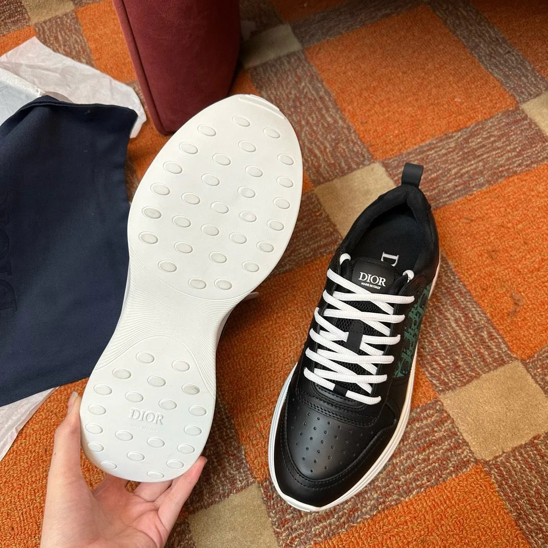 DIOR SNEAKER