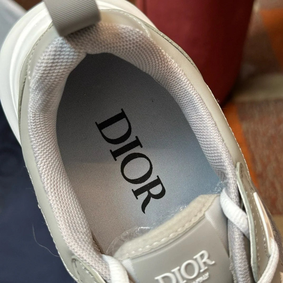 DIOR SNEAKER
