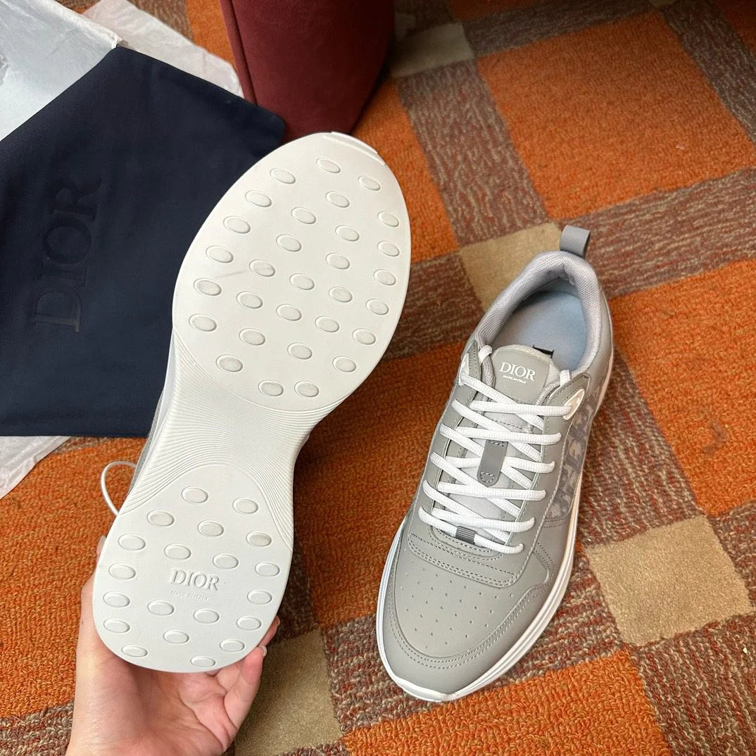 DIOR SNEAKER