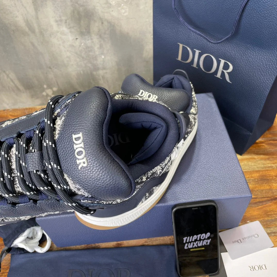 DIOR SNEAKER