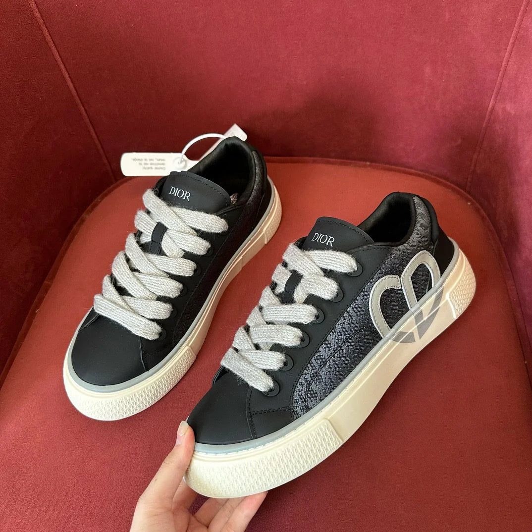 DIOR SNEAKER