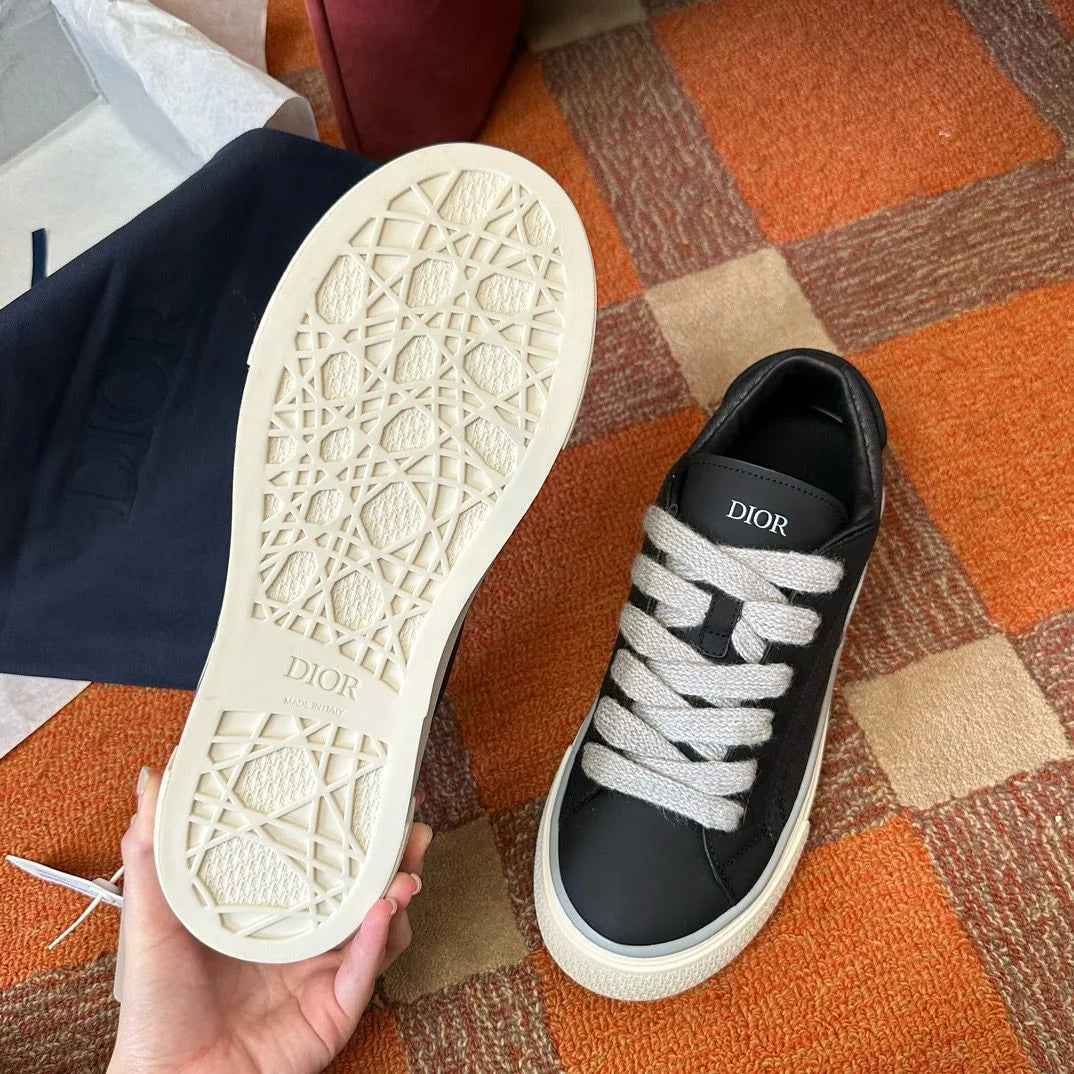 DIOR SNEAKER