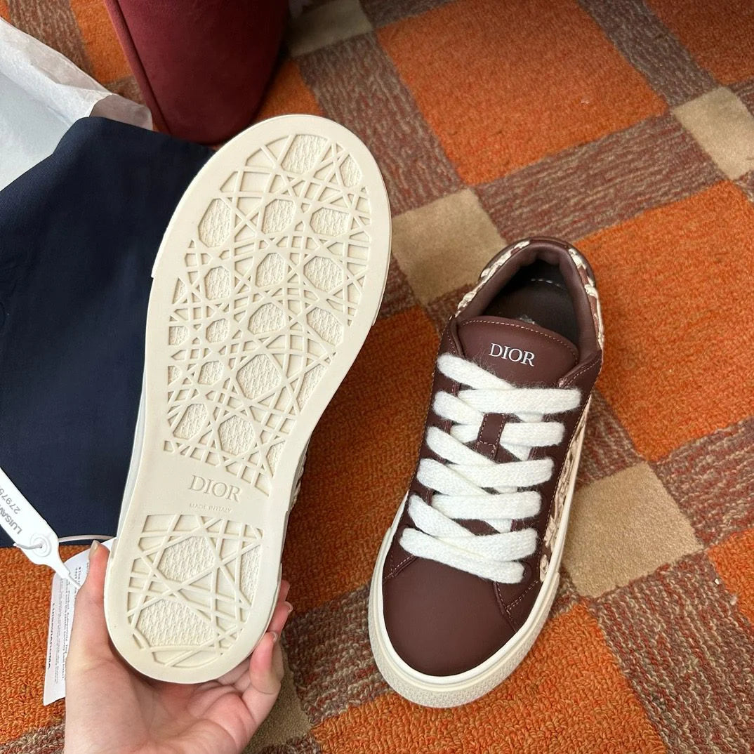 DIOR SNEAKER