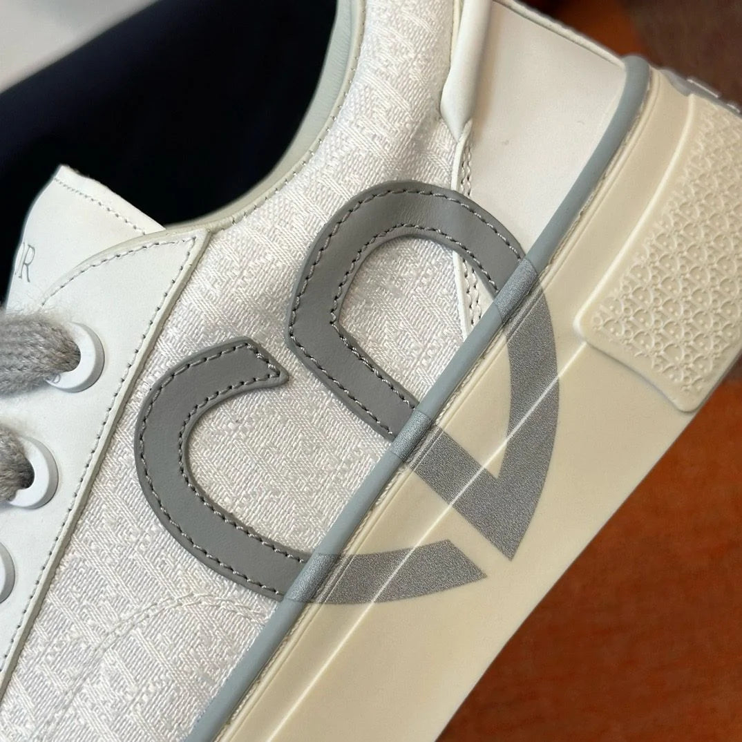 DIOR SNEAKER