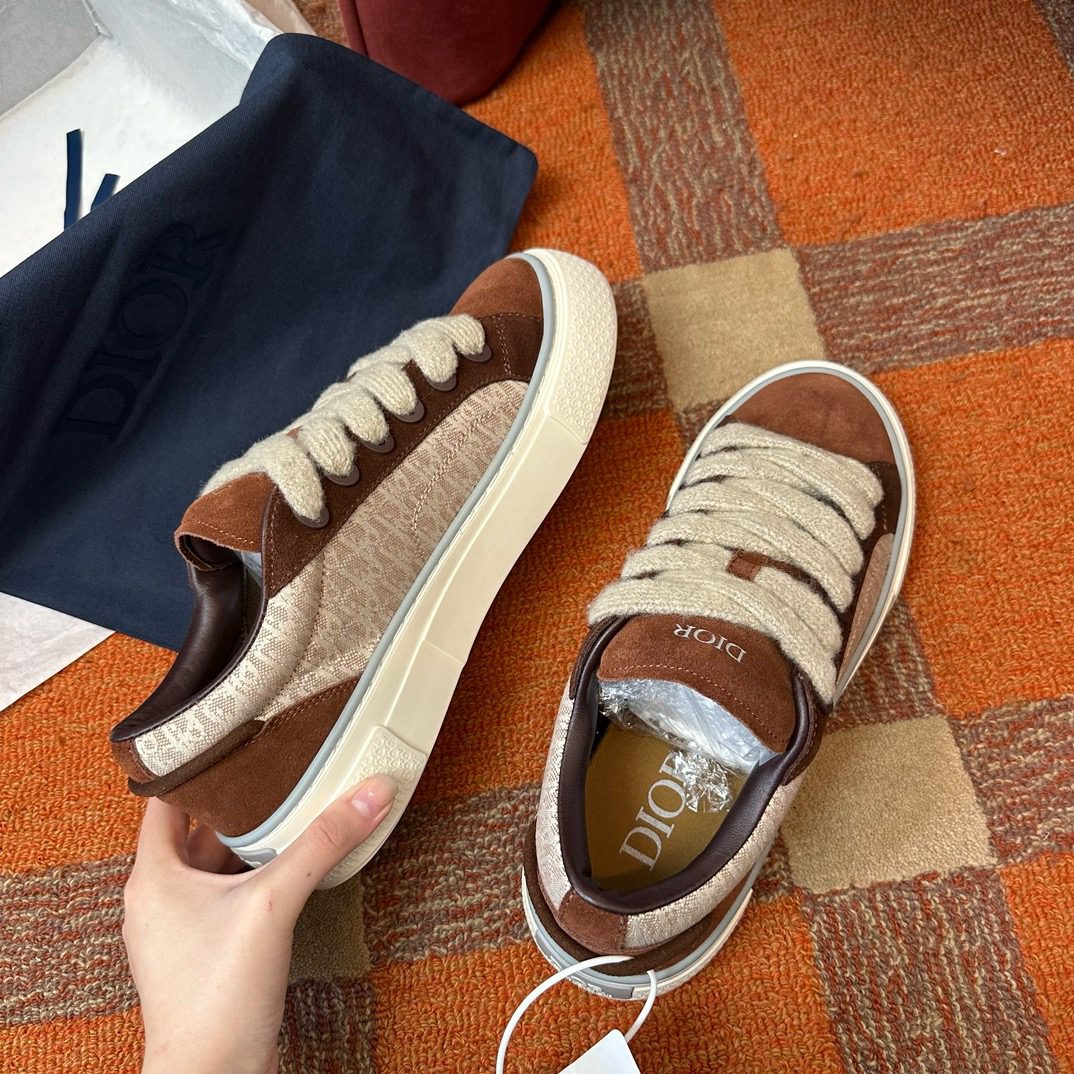 DIOR SNEAKER
