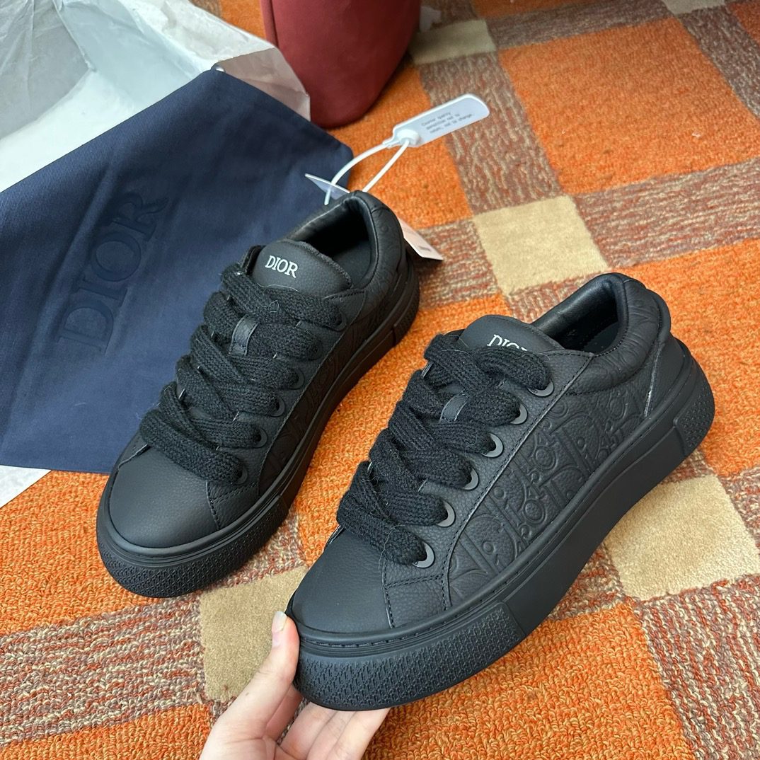 DIOR SNEAKER