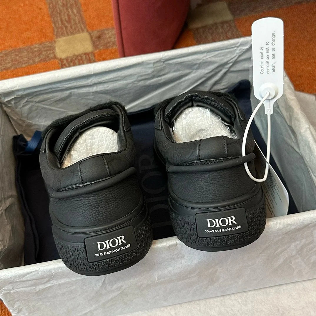 DIOR SNEAKER