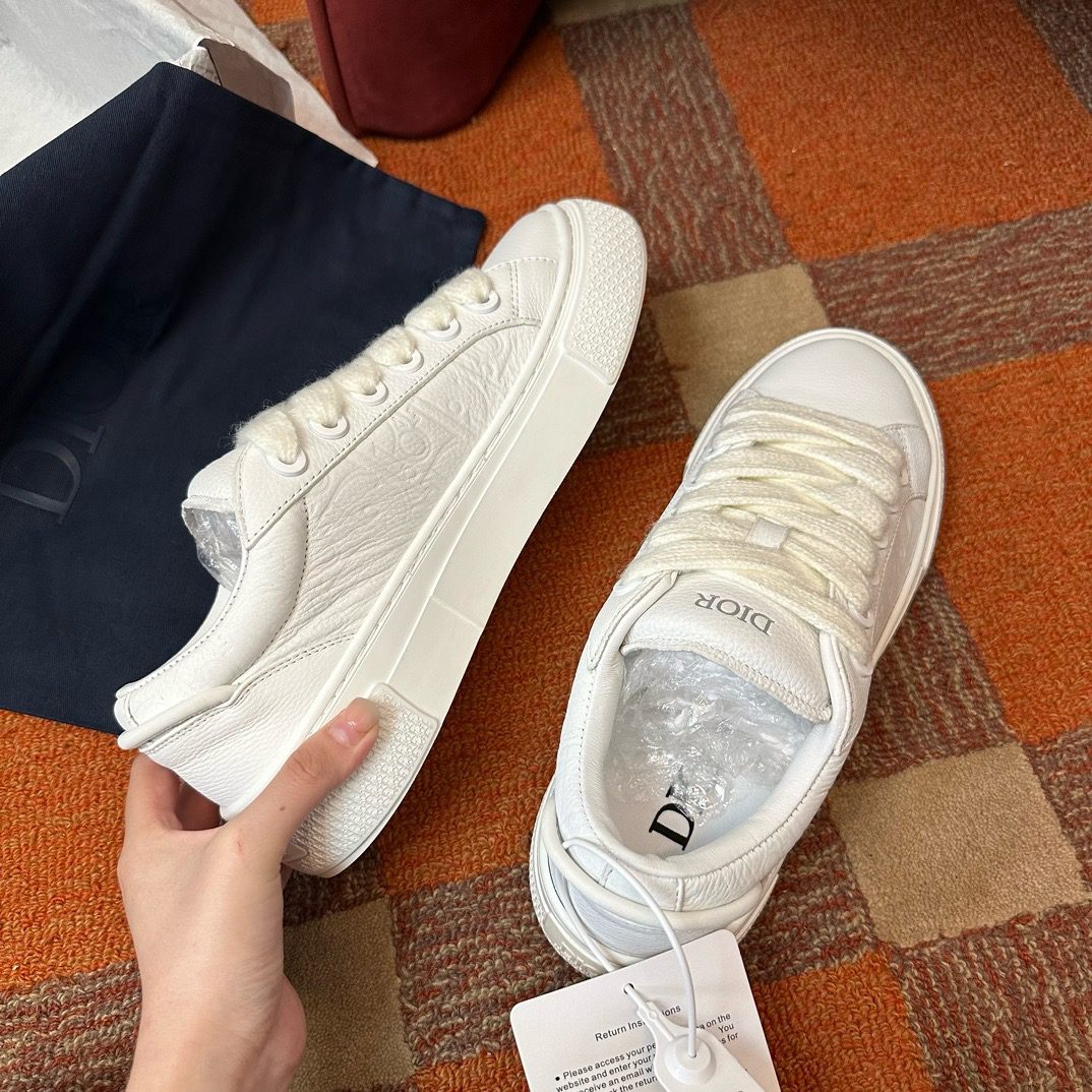 DIOR SNEAKER