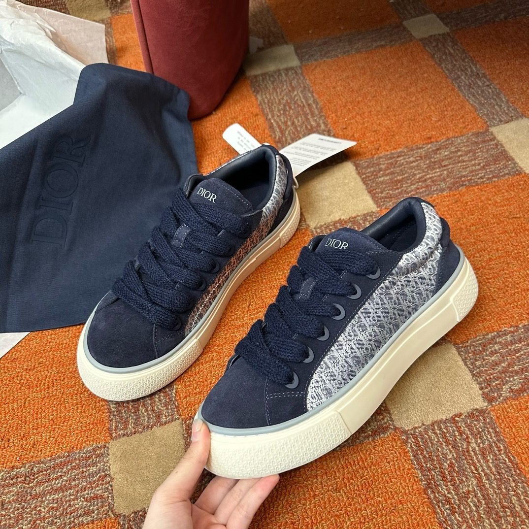 DIOR SNEAKER