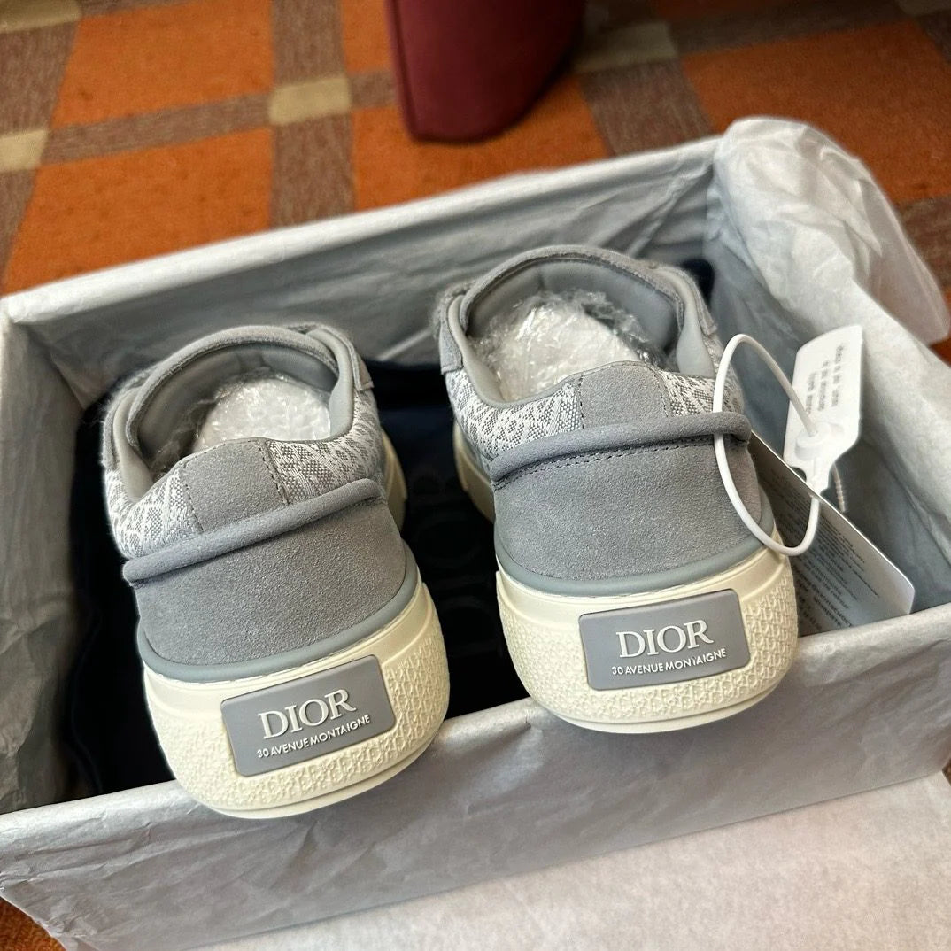 DIOR SNEAKER