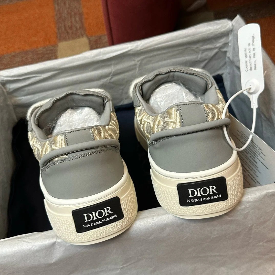 DIOR SNEAKER