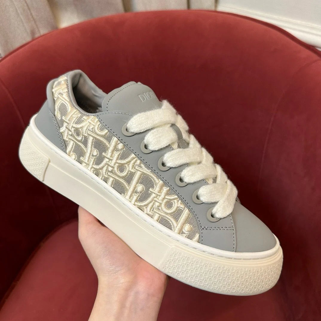 DIOR SNEAKER