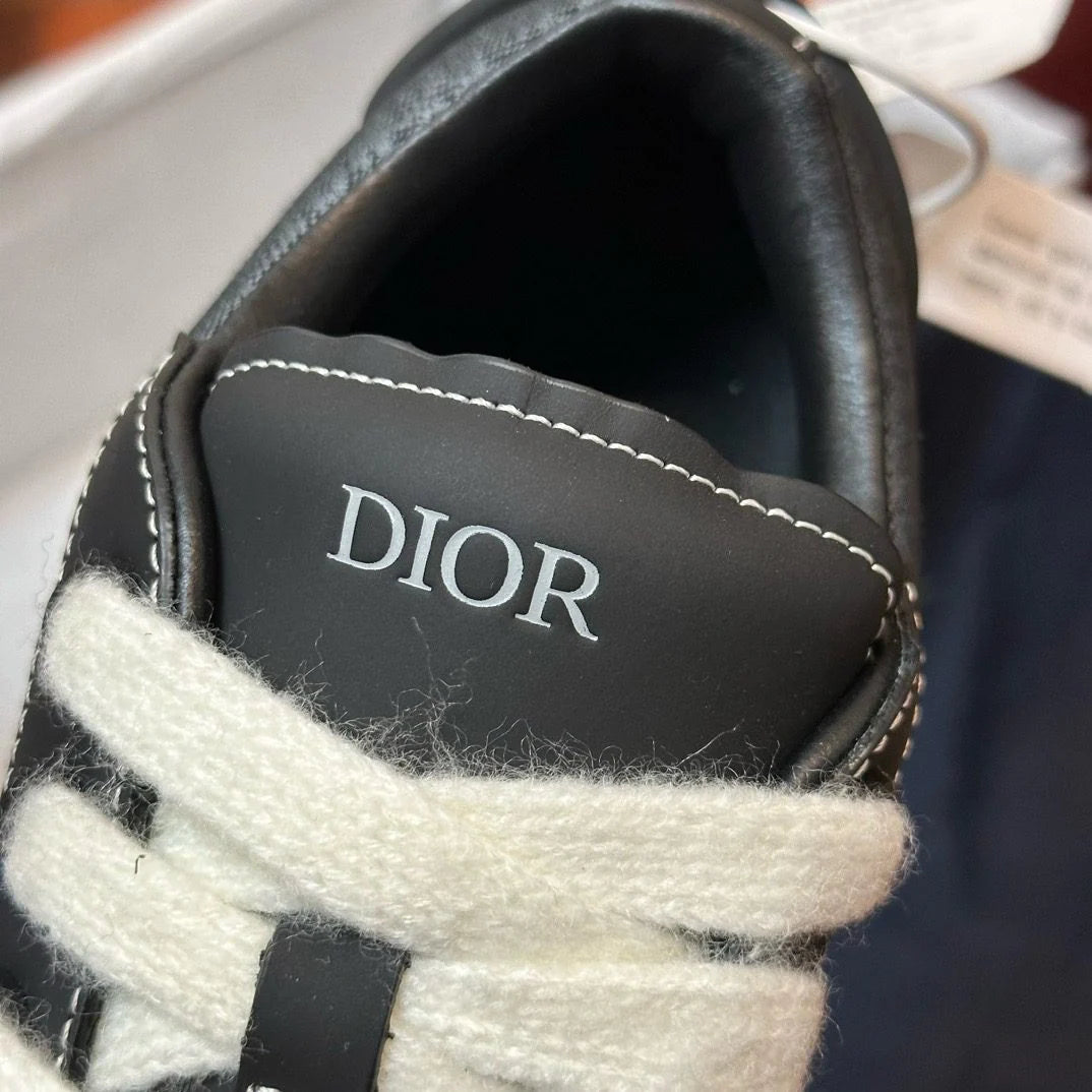 DIOR SNEAKER