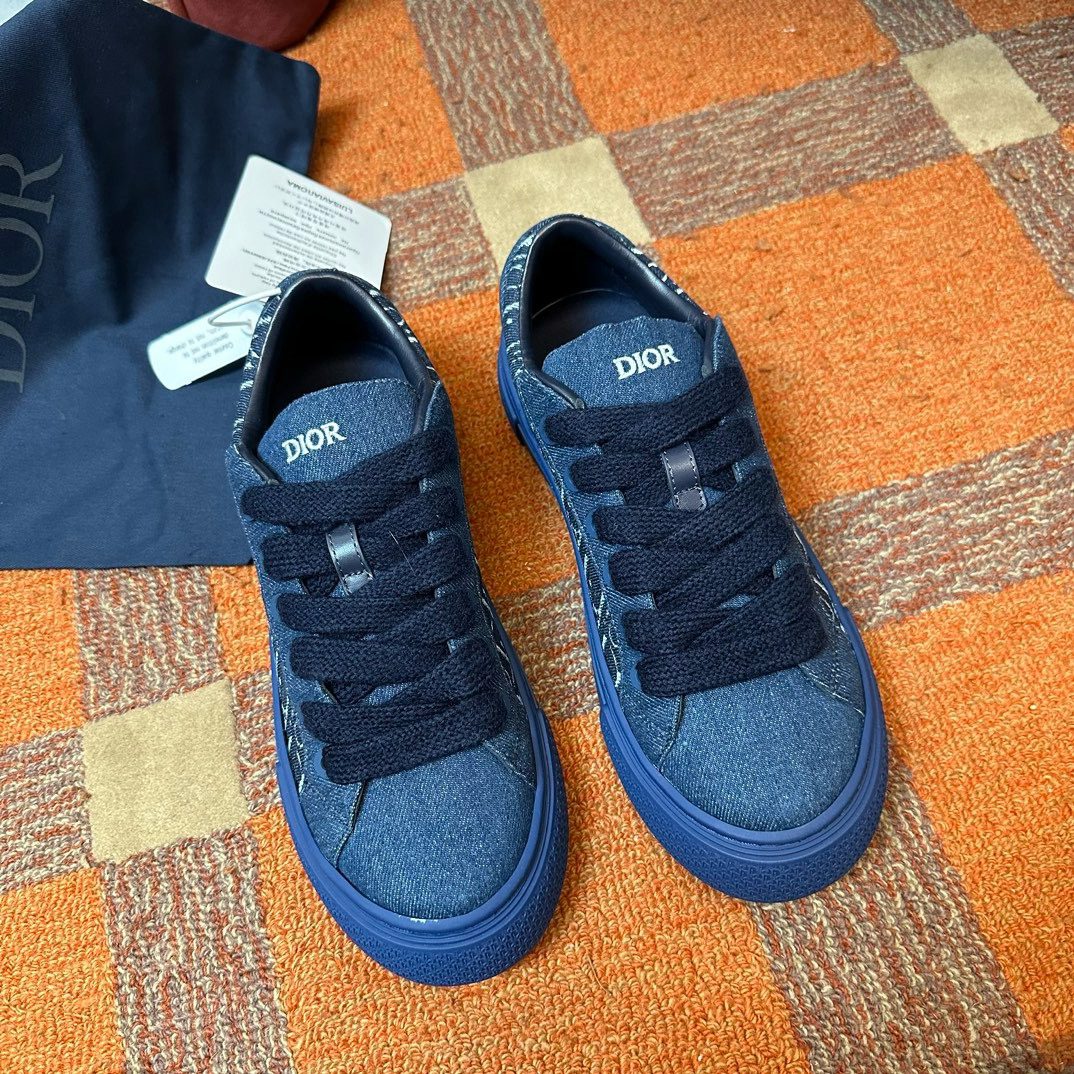 DIOR SNEAKER