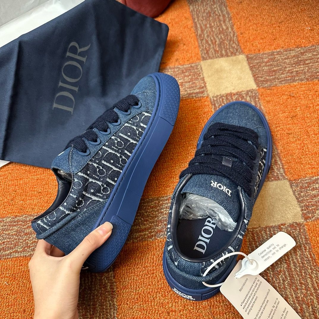 DIOR SNEAKER