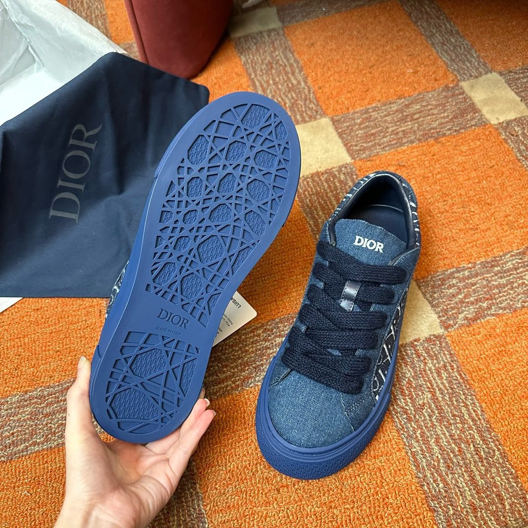 DIOR SNEAKER