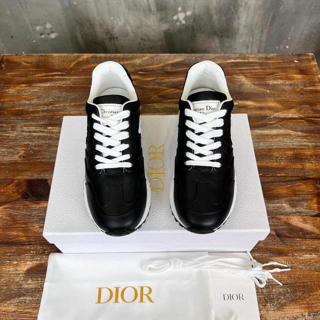 DIOR SNEAKER