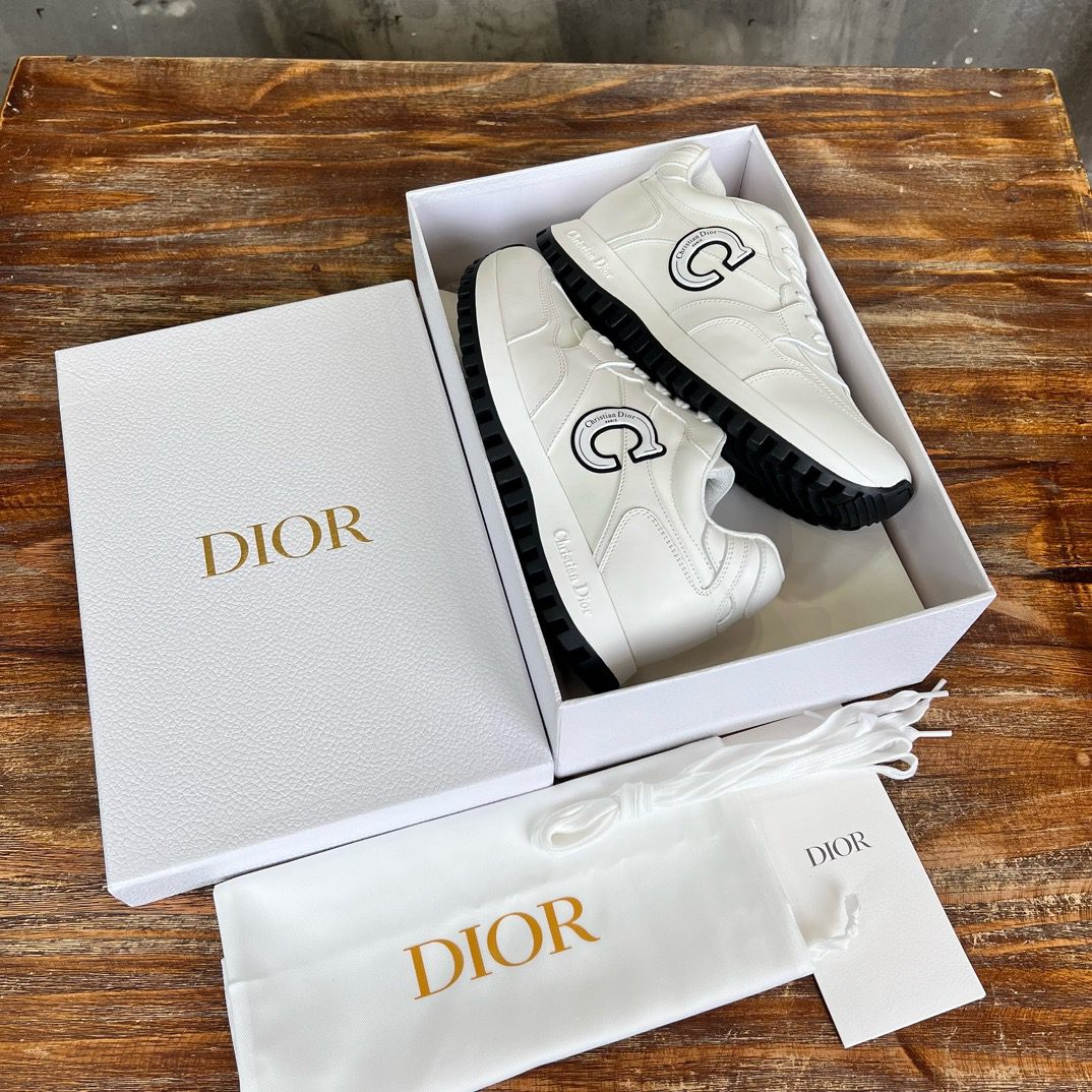 DIOR SNEAKER