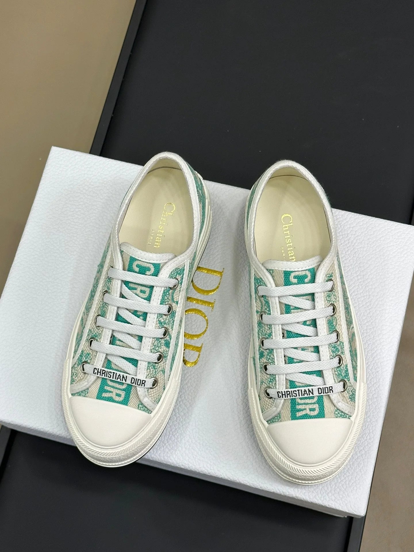DIOR SNEAKER