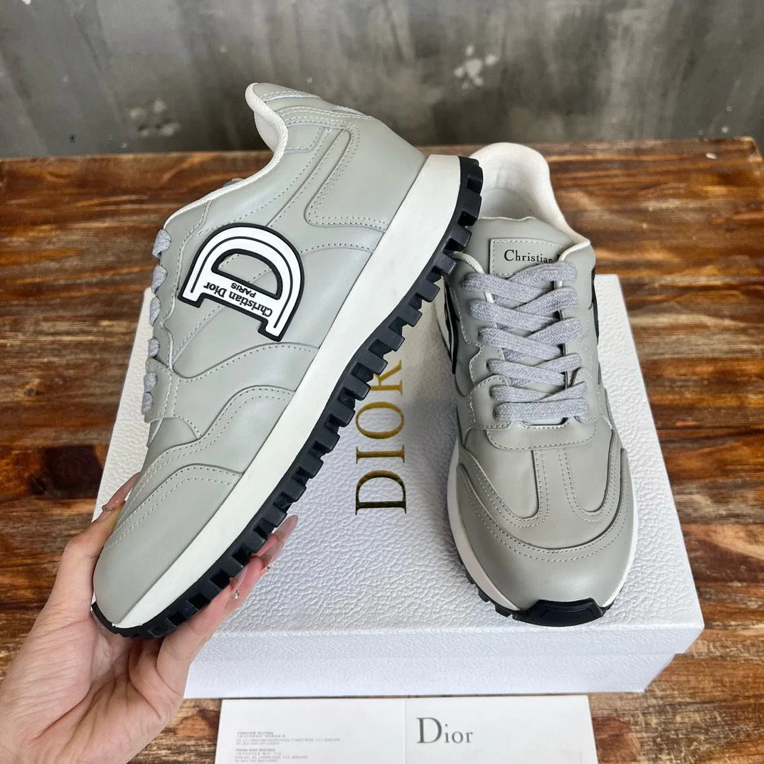 DIOR SNEAKER