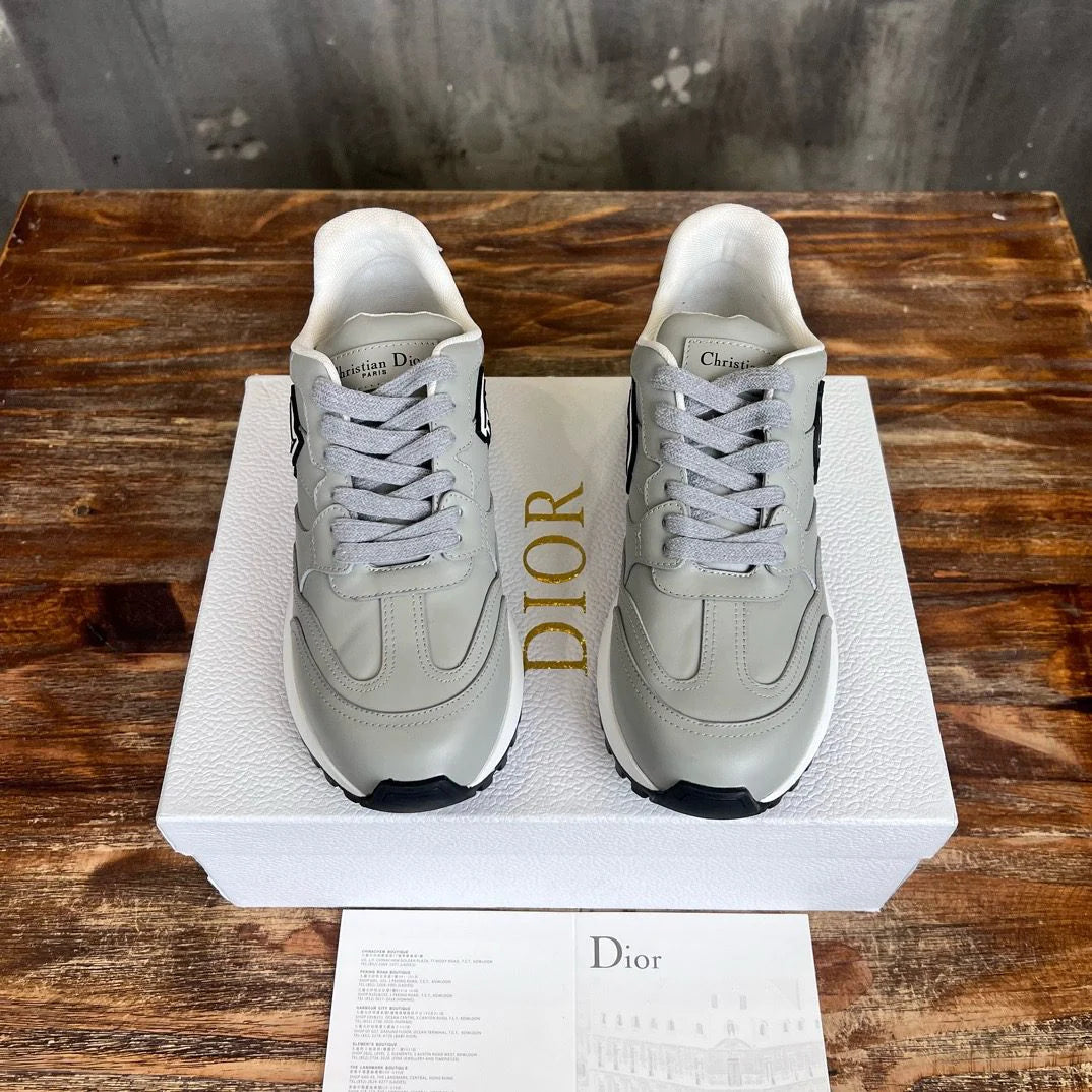 DIOR SNEAKER