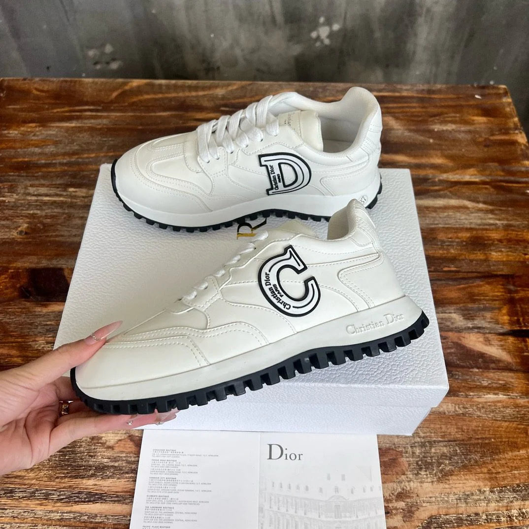 DIOR SNEAKER