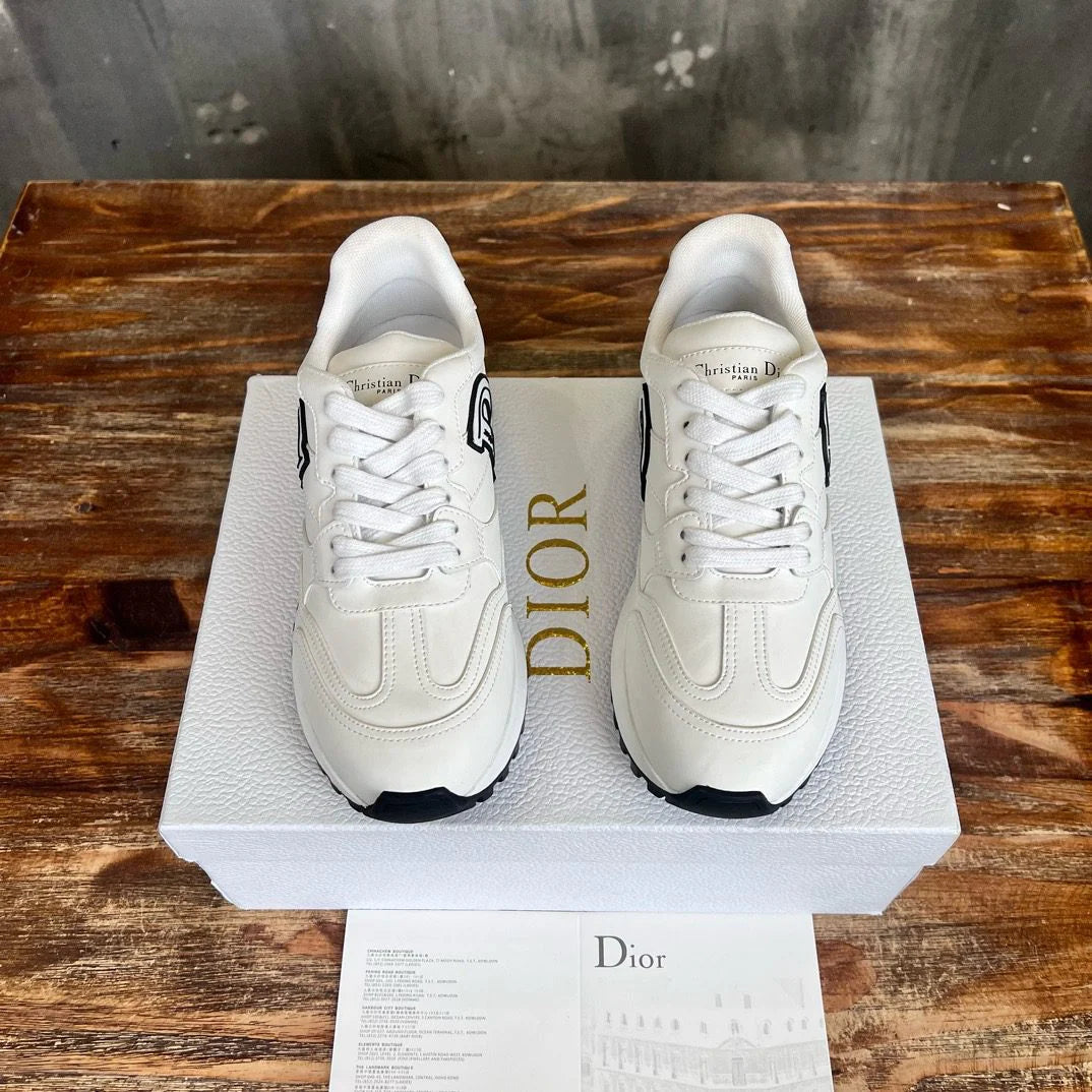 DIOR SNEAKER