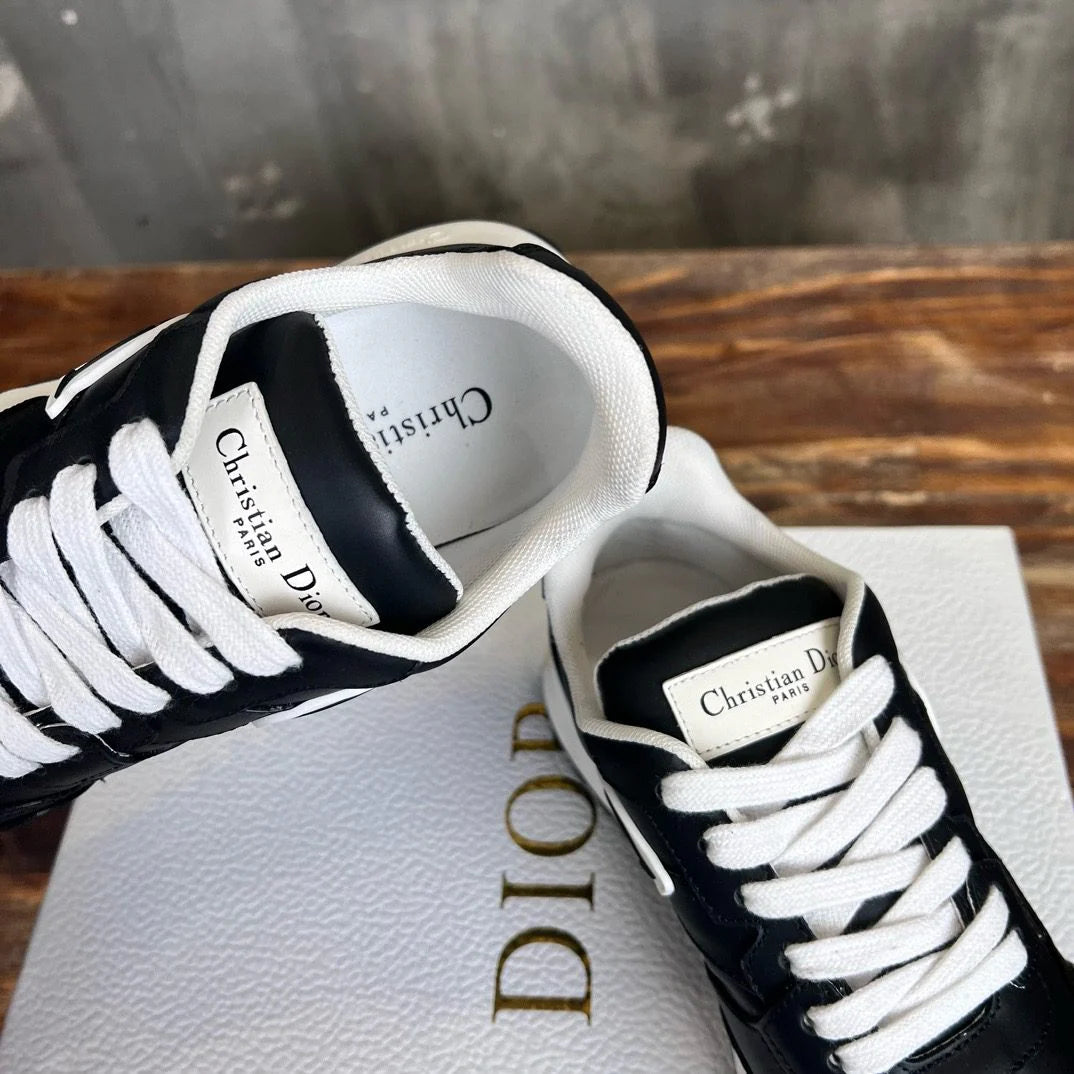 DIOR SNEAKER