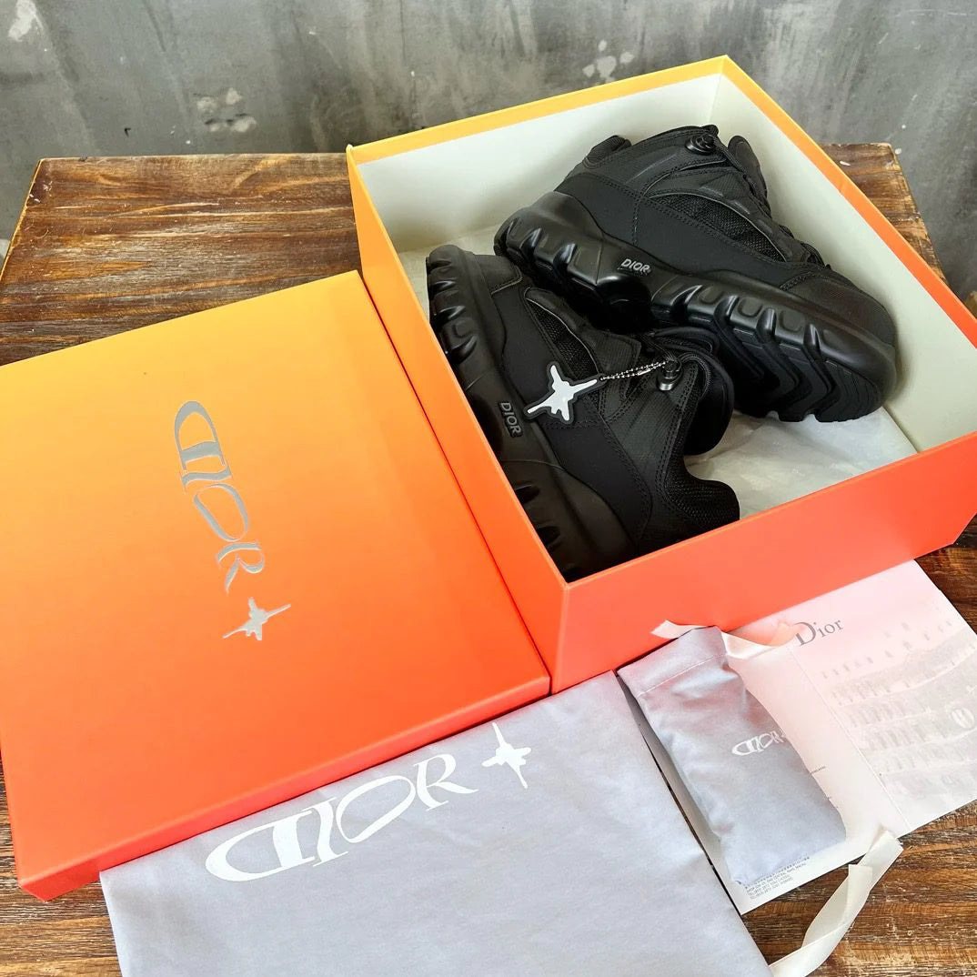 DIOR SNEAKER