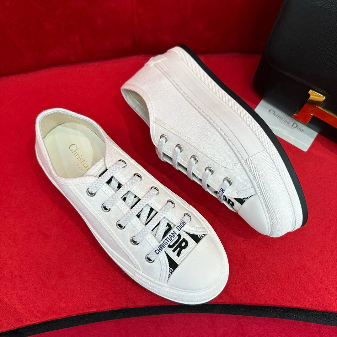 DIOR SNEAKER