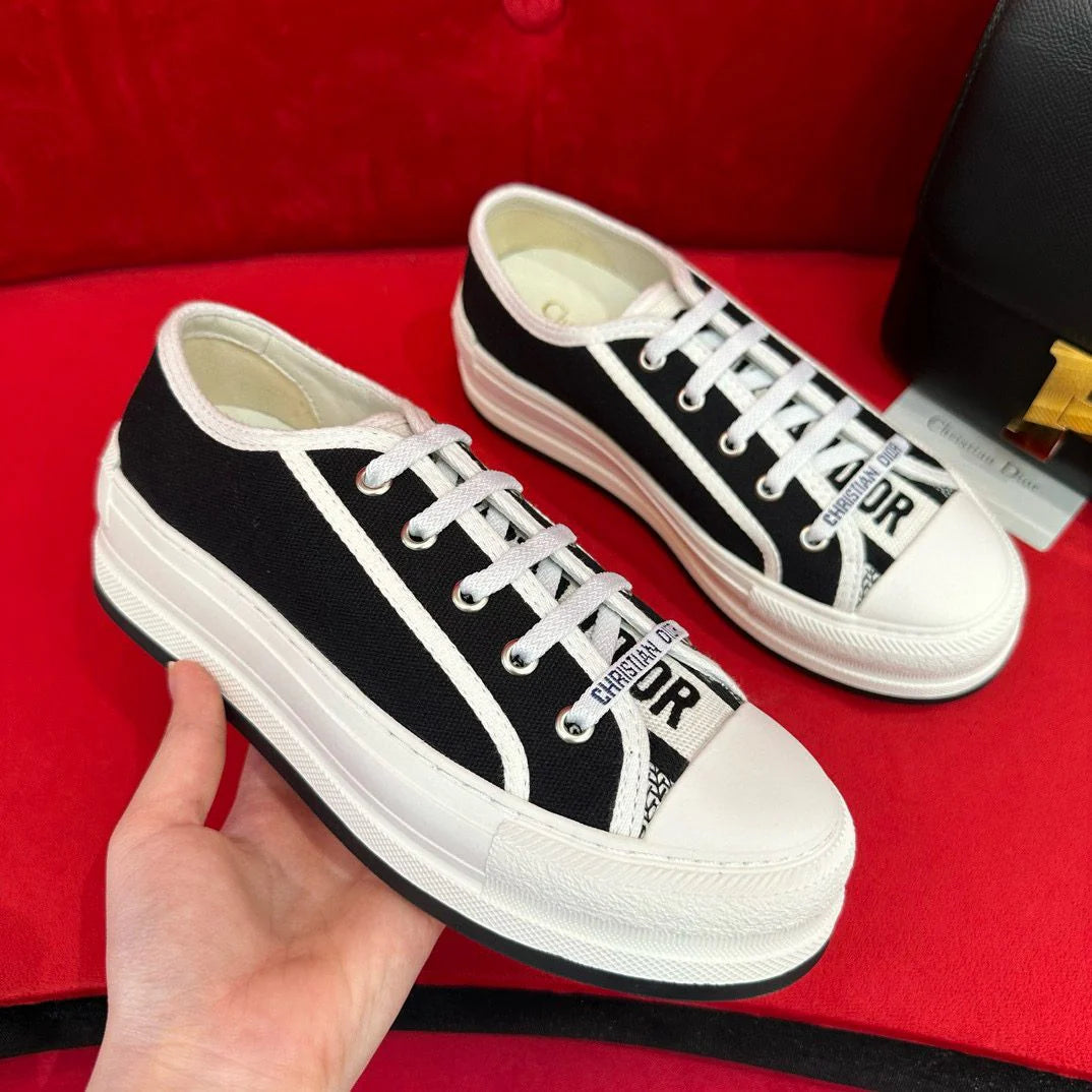 DIOR SNEAKER