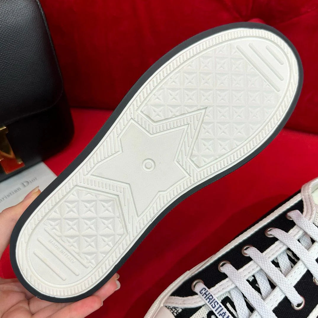 DIOR SNEAKER