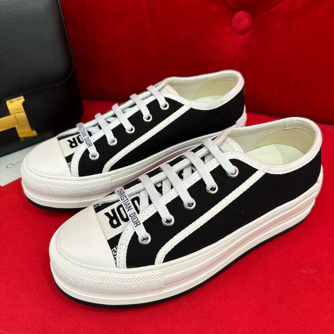 DIOR SNEAKER