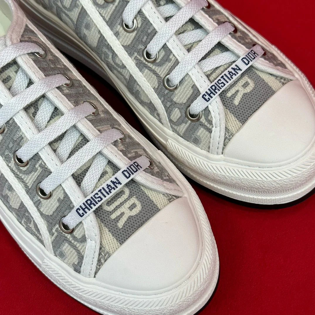 DIOR SNEAKER