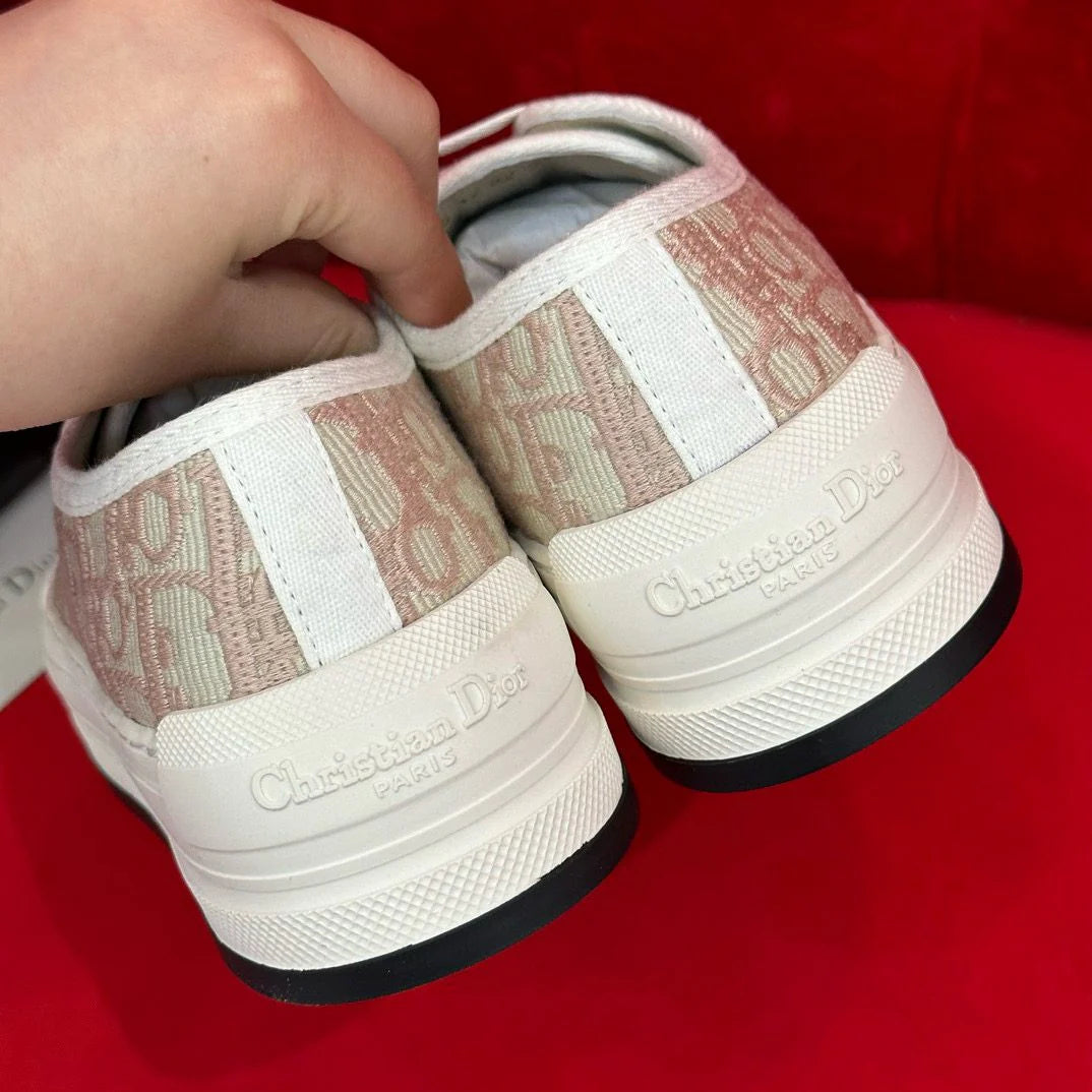 DIOR SNEAKER