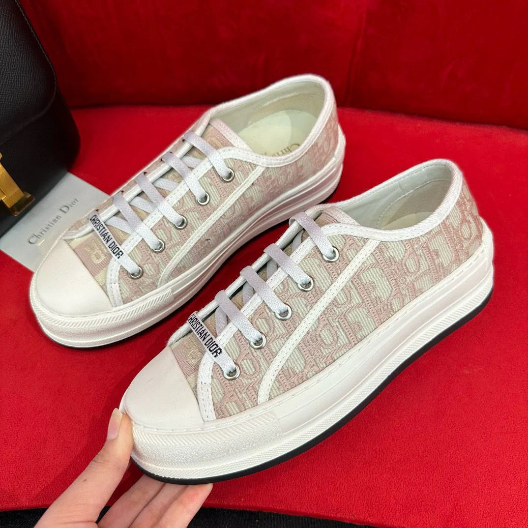 DIOR SNEAKER